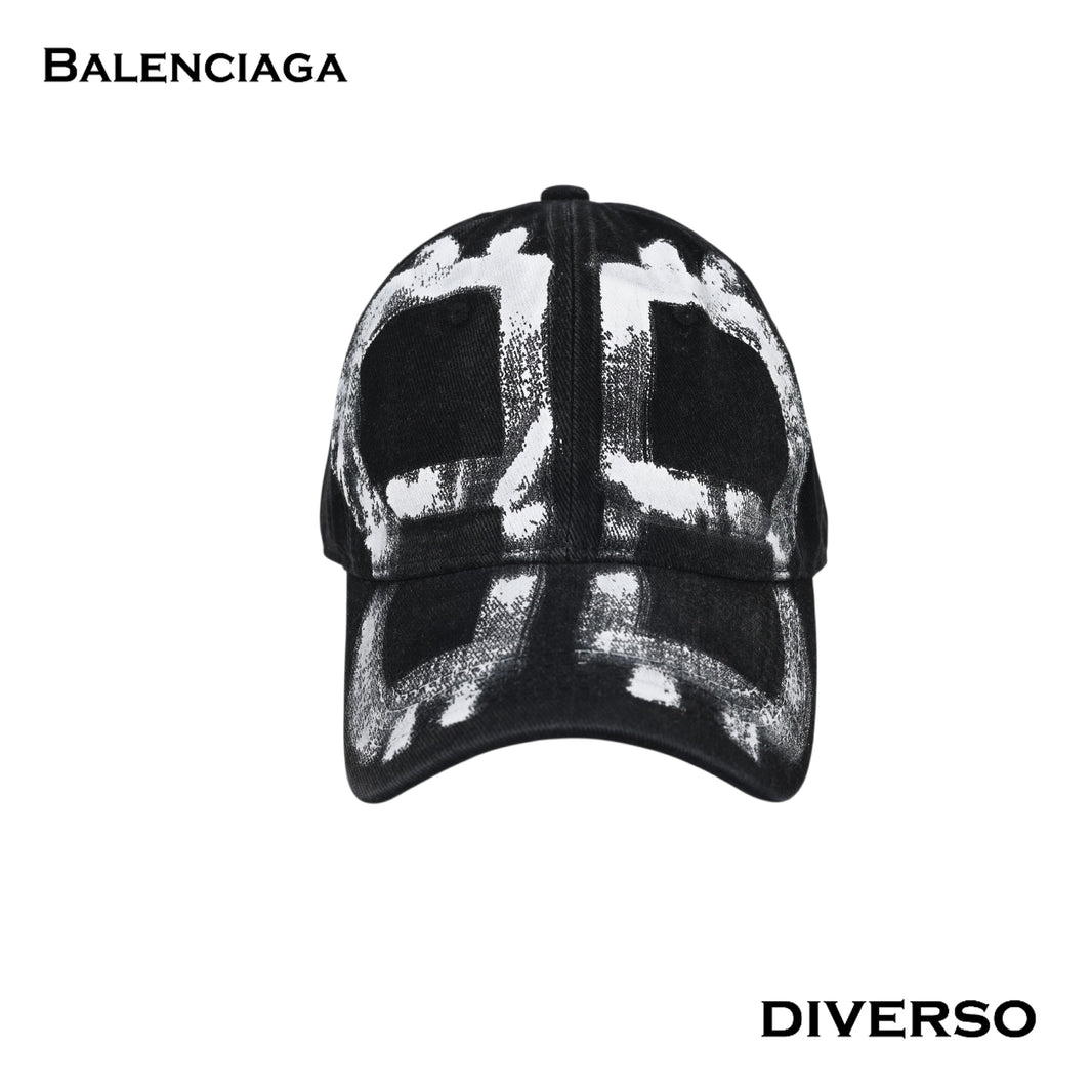 BALENCIAGA كاب