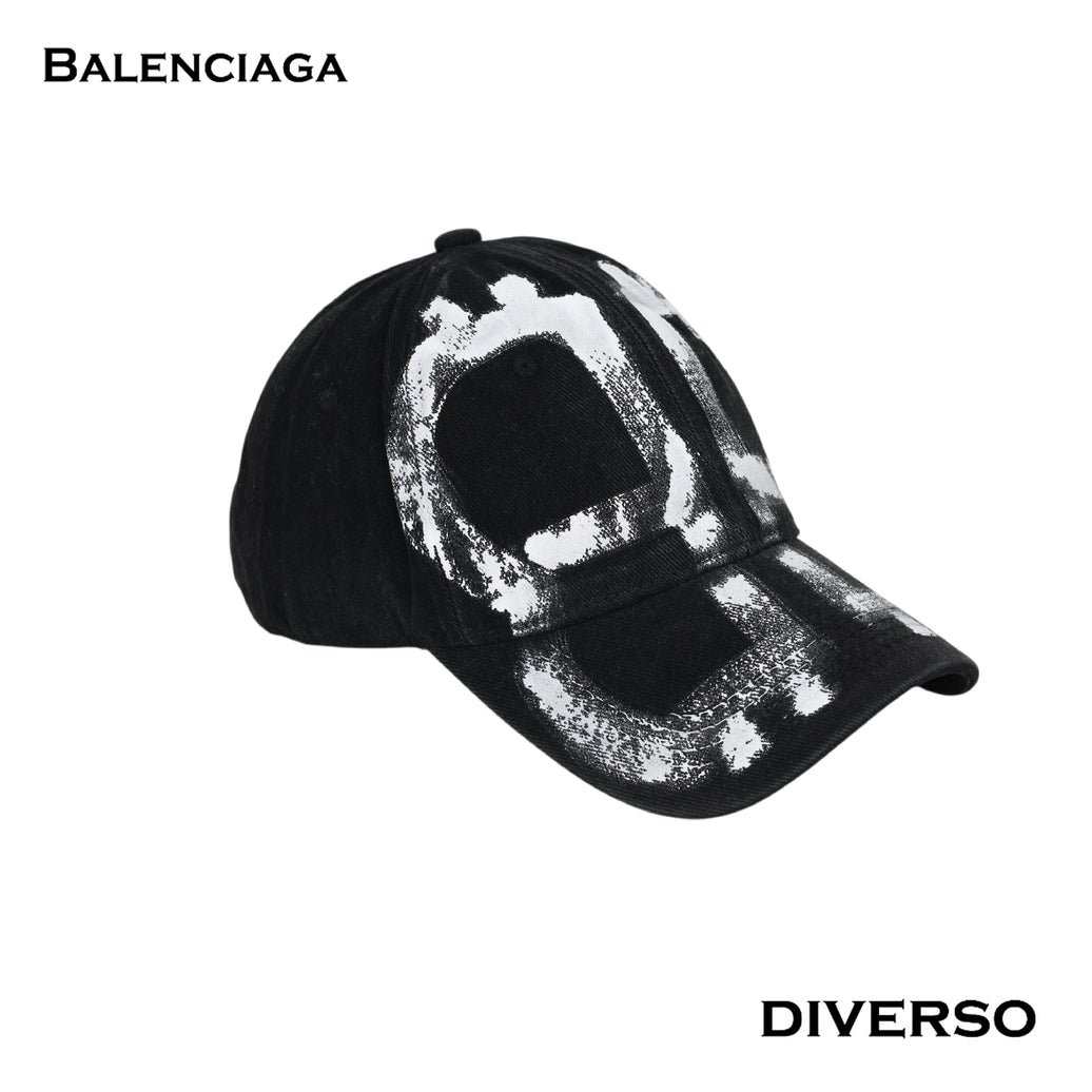 BALENCIAGA كاب