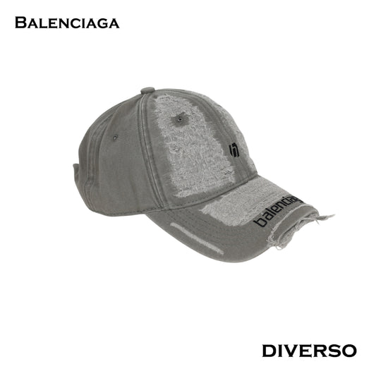 BALENCIAGA كاب