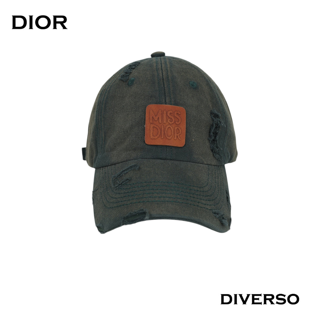كاب DIOR