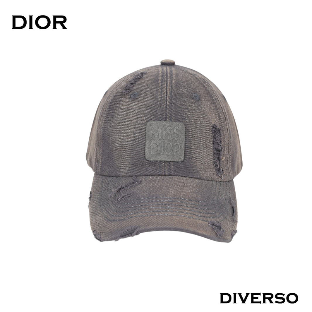 كاب DIOR