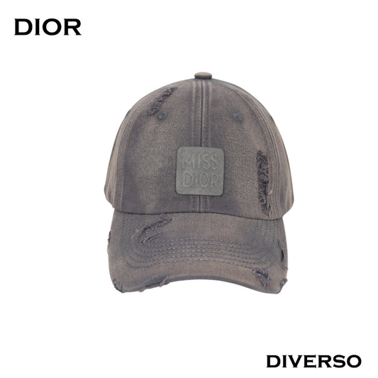 كاب DIOR