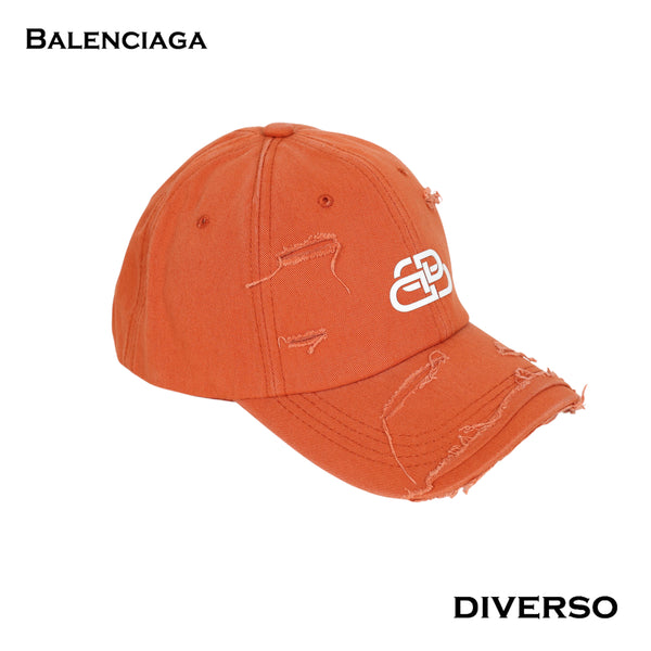 BALENCIAGA كاب