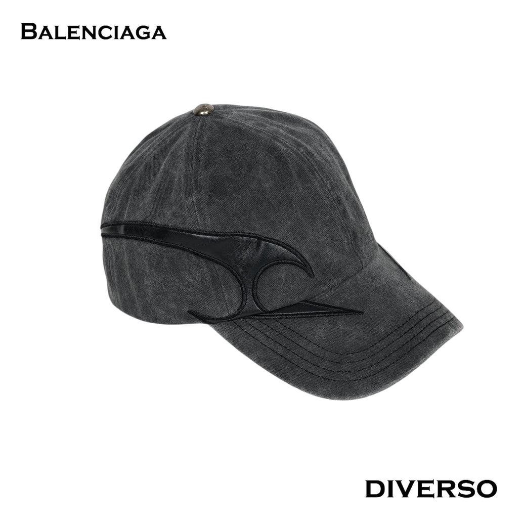 BALENCIAGA كاب
