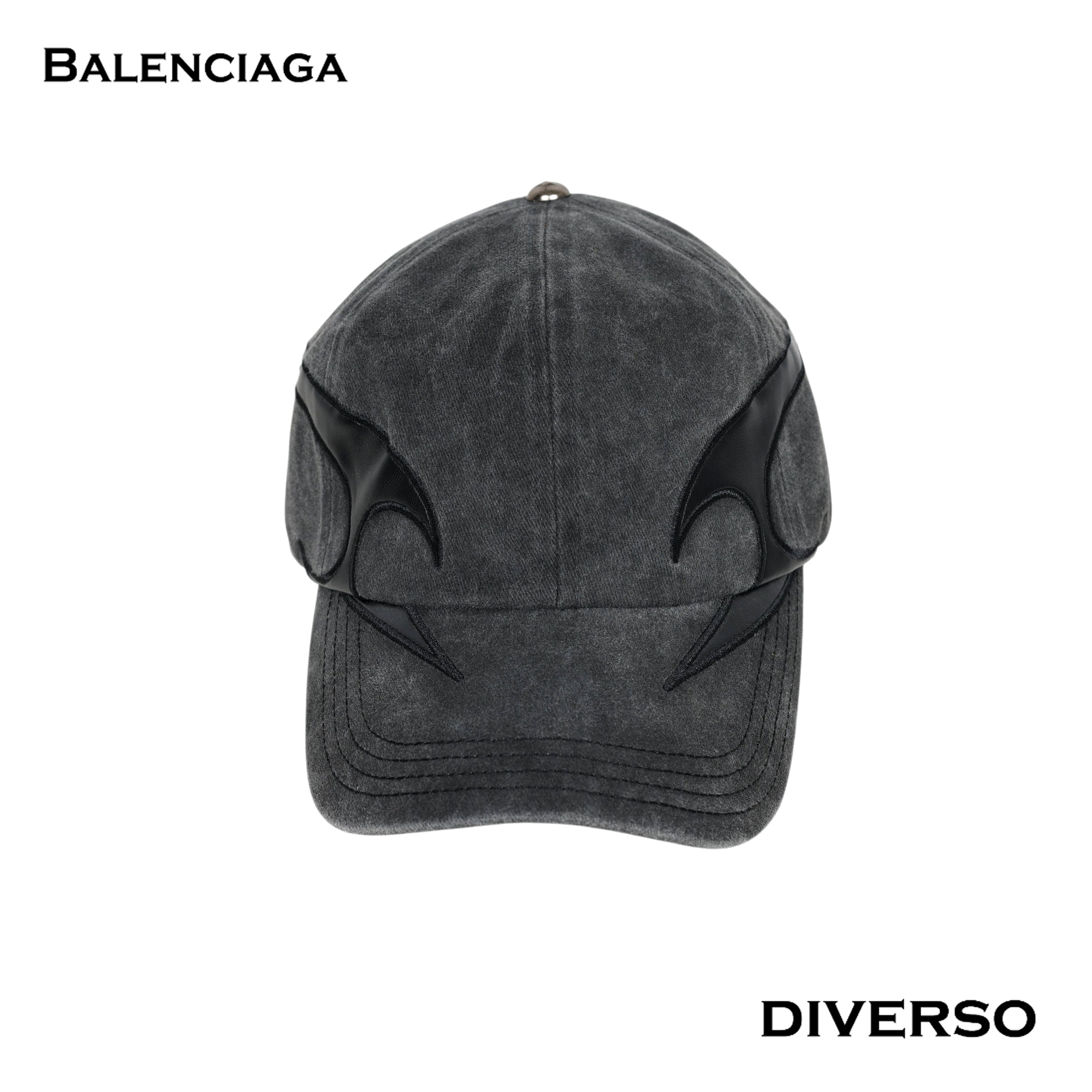 BALENCIAGA كاب