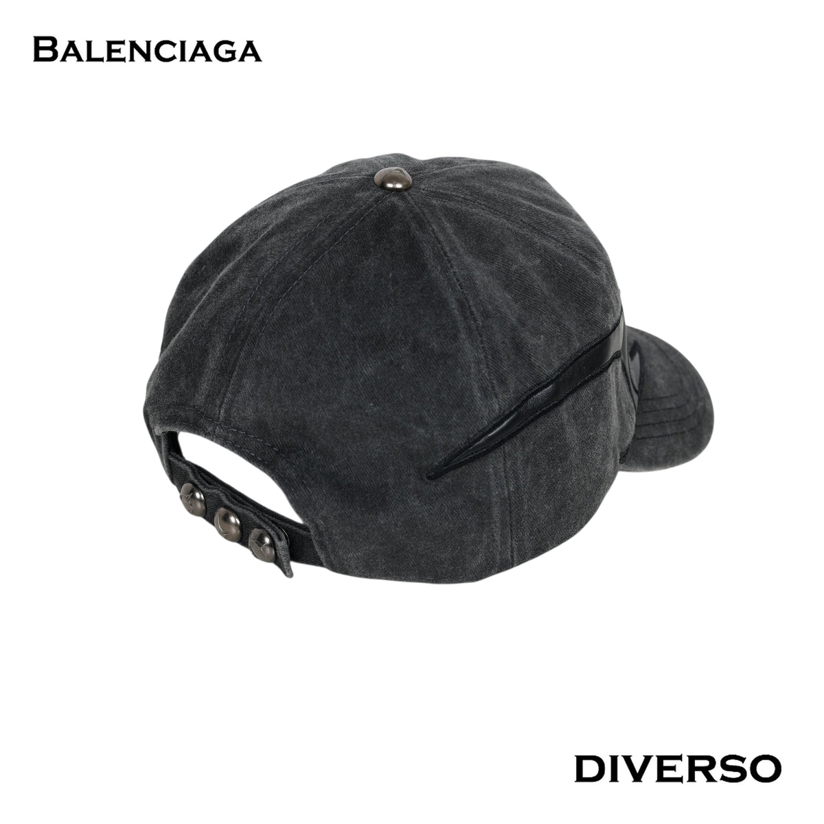 BALENCIAGA كاب