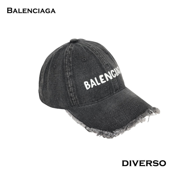 BALENCIAGA كاب